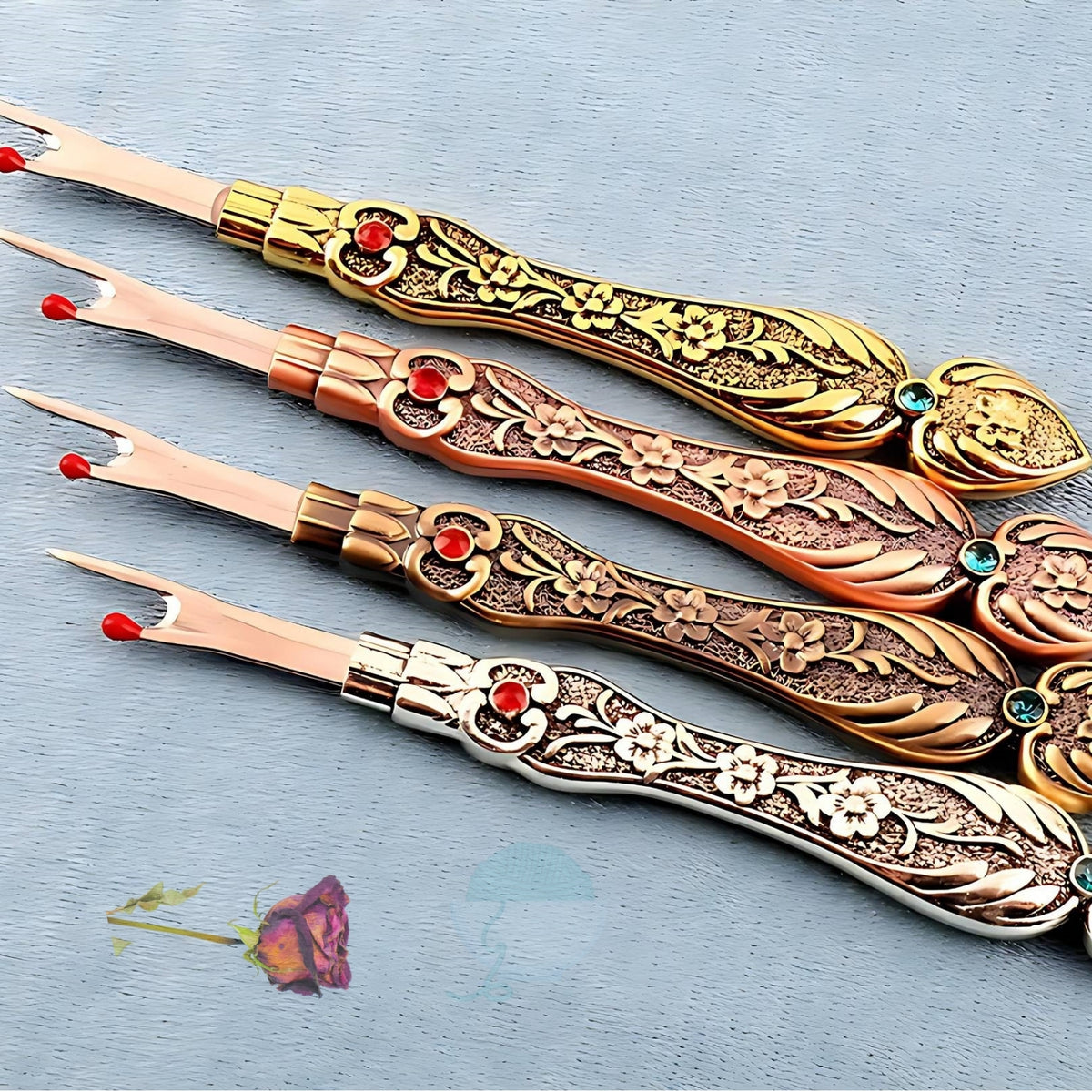 Elegant Metal Engraved Antique Retro Seam Rippers